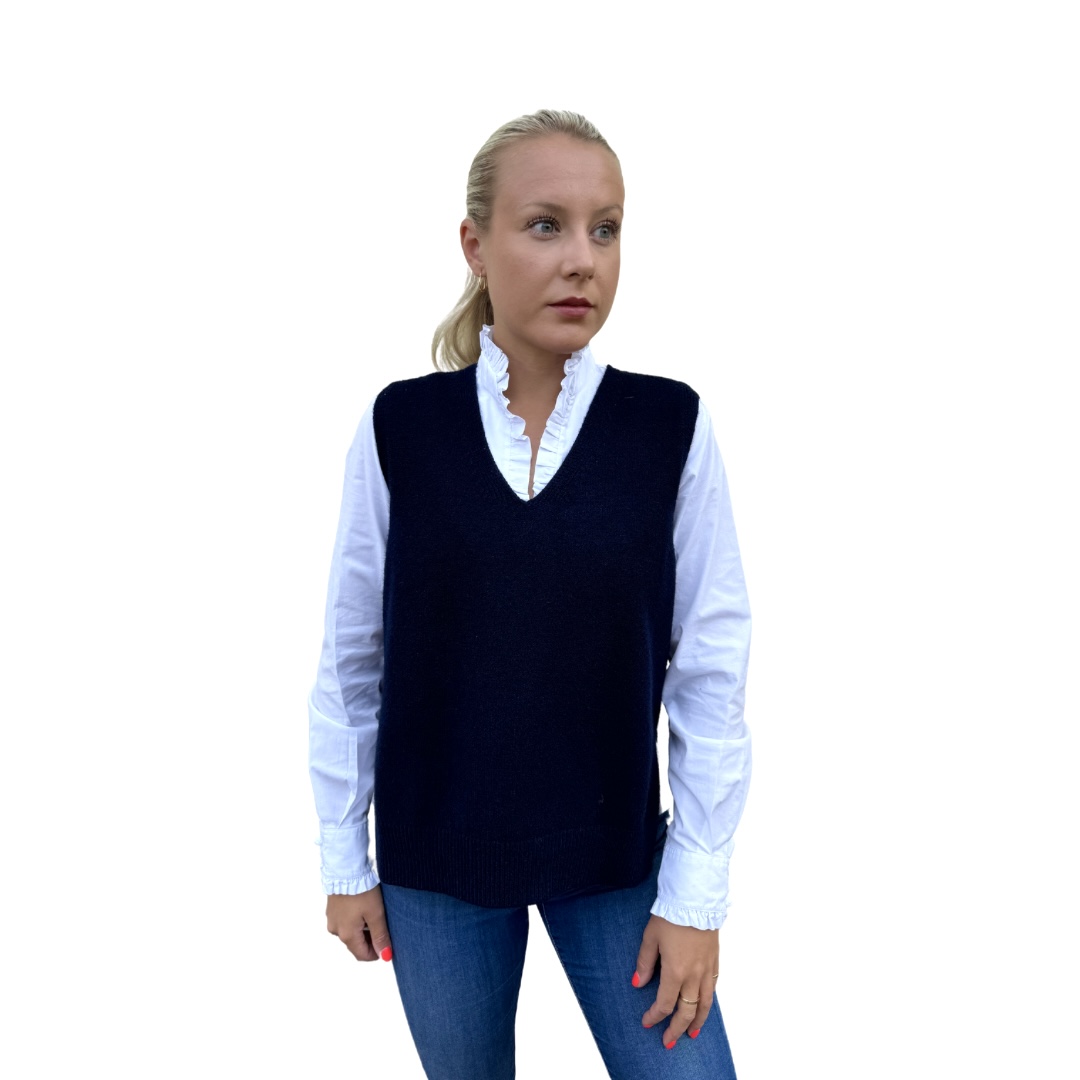 Navy sleeveless knitted vest