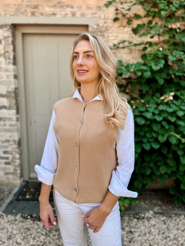 BISCUIT BUTTON THROUGH TANK TOP